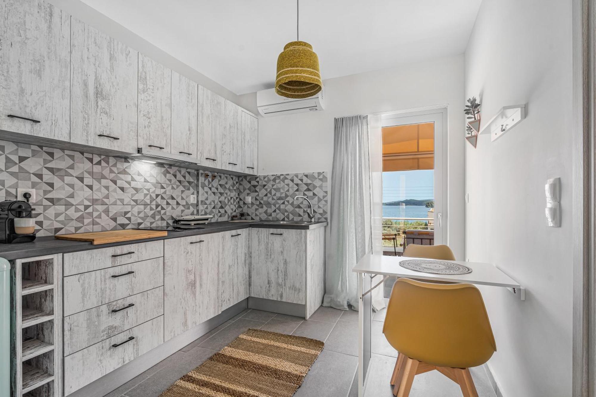 Mella Roa - Amber Apartment นีดรี ภายนอก รูปภาพ